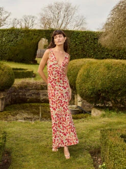 Danna Tulip Print Dress -Kitri Studio 2025 03 12 KitriSummerLifestyle 01 022