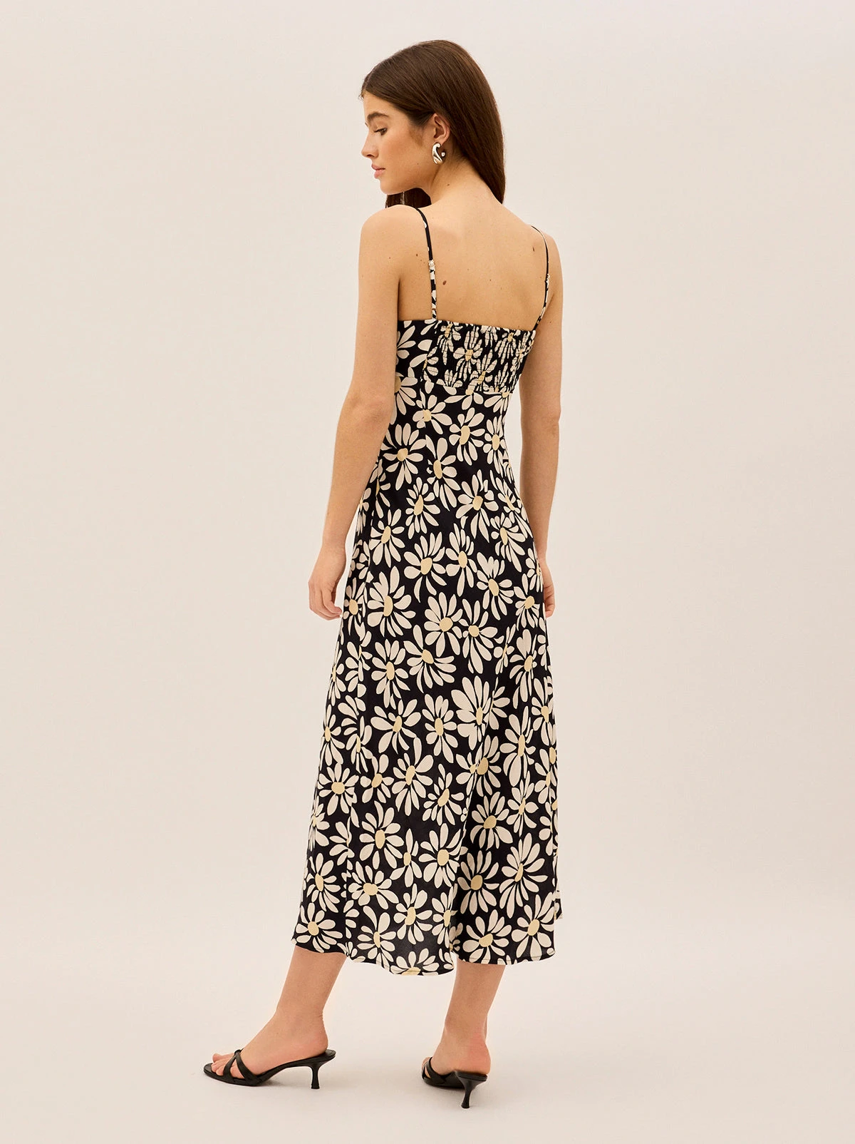 Velma Daisy Print Midi Dress 6 Velma Daisy Print Midi Dress - Image 6