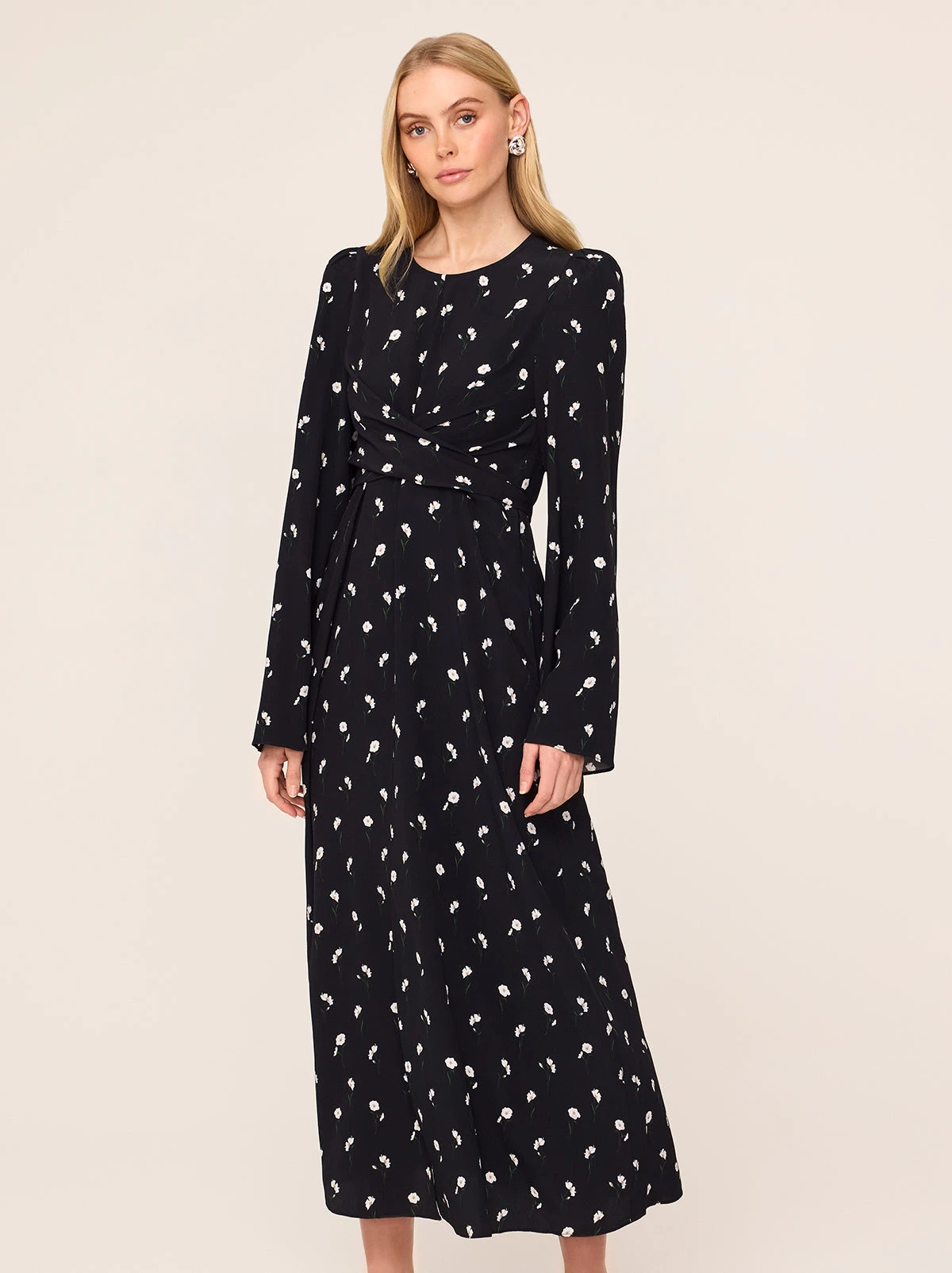 Catarina Black Poppy Print Dress 4 Catarina Black Poppy Print Dress - Image 4