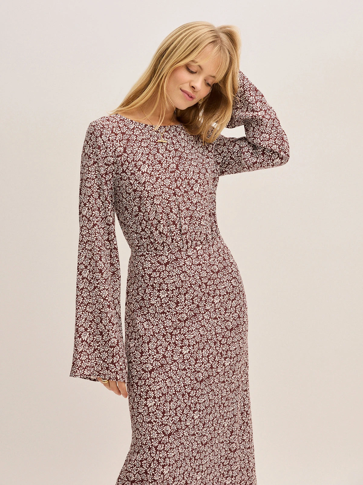 Adaline Aubergine Daisy Print Dress 4 Adaline Aubergine Daisy Print Dress - Image 4