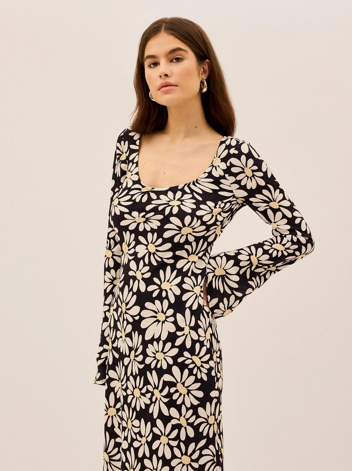 Gia Daisy Print Dress 4 Gia Daisy Print Dress - Image 4