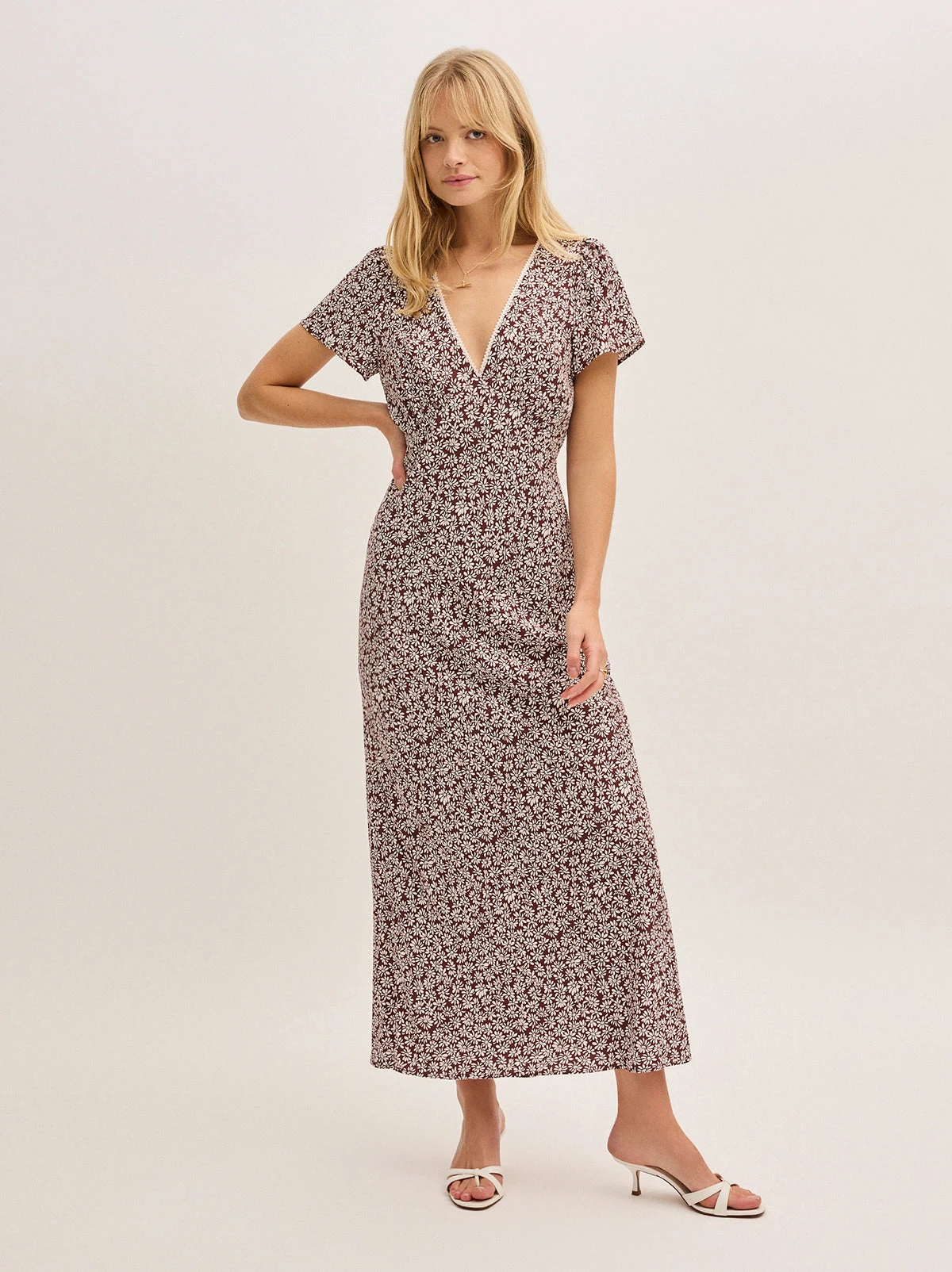 Talia Aubergine Daisy Print Dress 3 Talia Aubergine Daisy Print Dress - Image 3