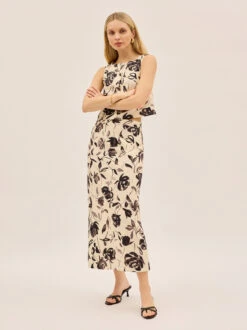 Anais Monochrome Rose Print Top