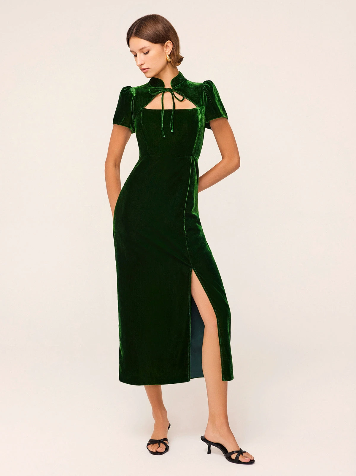 Carmella Green Velvet Midi Dress 4 Carmella Green Velvet Midi Dress - Image 4