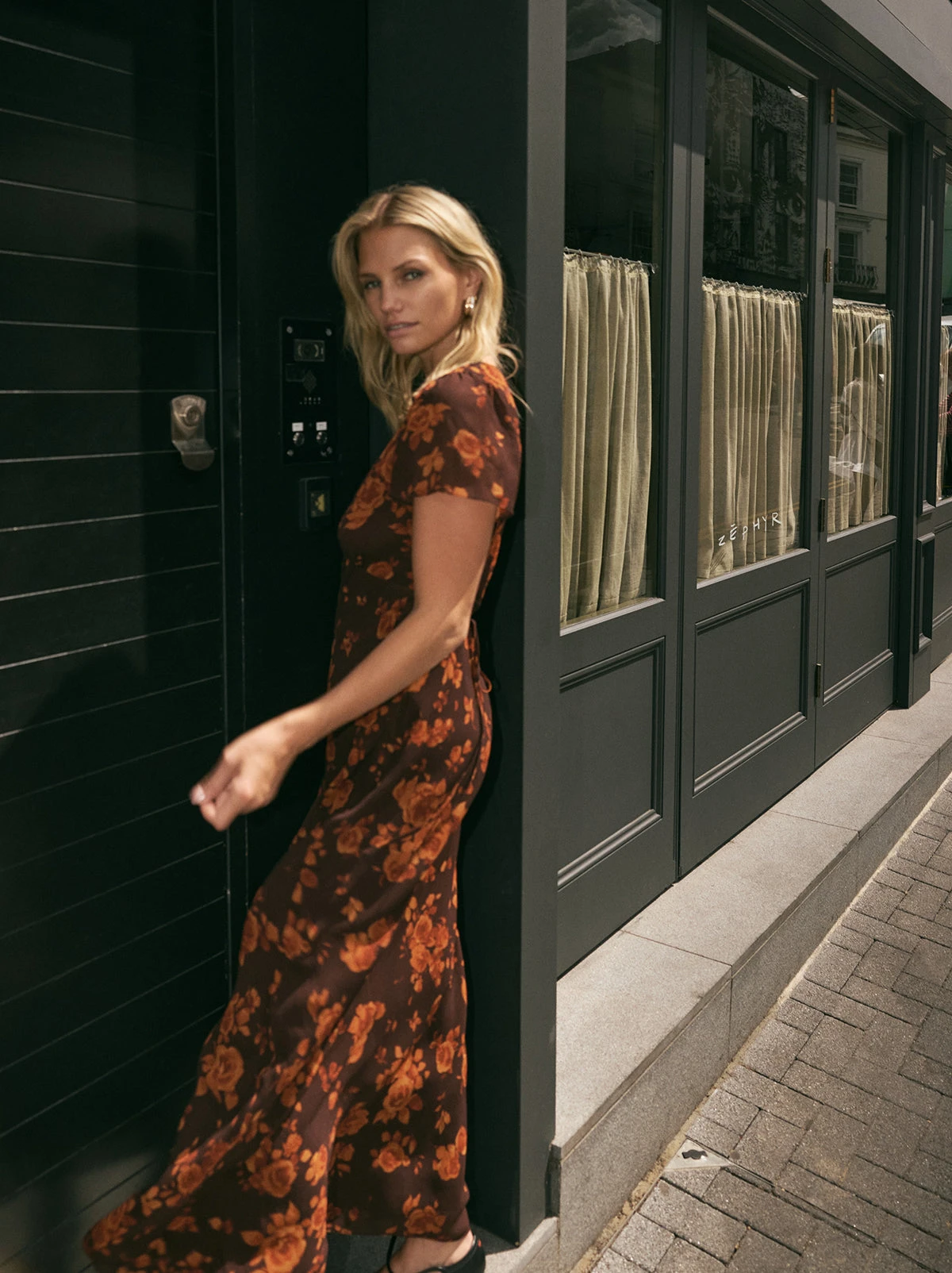 Talia Autumn Rose Print Dress 8 Talia Autumn Rose Print Dress - Image 8